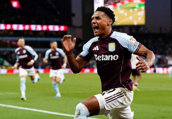 Aston Villa v Liverpool - Premier League - Villa Park