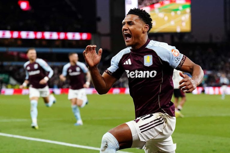 Aston Villa v Liverpool - Premier League - Villa Park