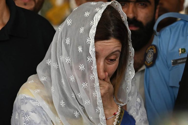 PAKISTAN-COURT-CRIME-WOMEN-INTERNET