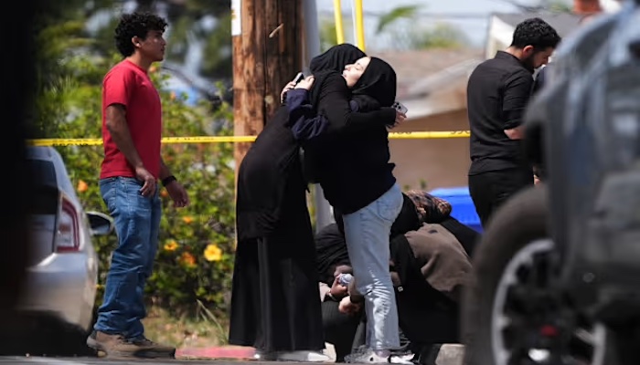 202605Teen-Gunmen-Kill-Three-In-Attack-At-San-Diego-Mosque