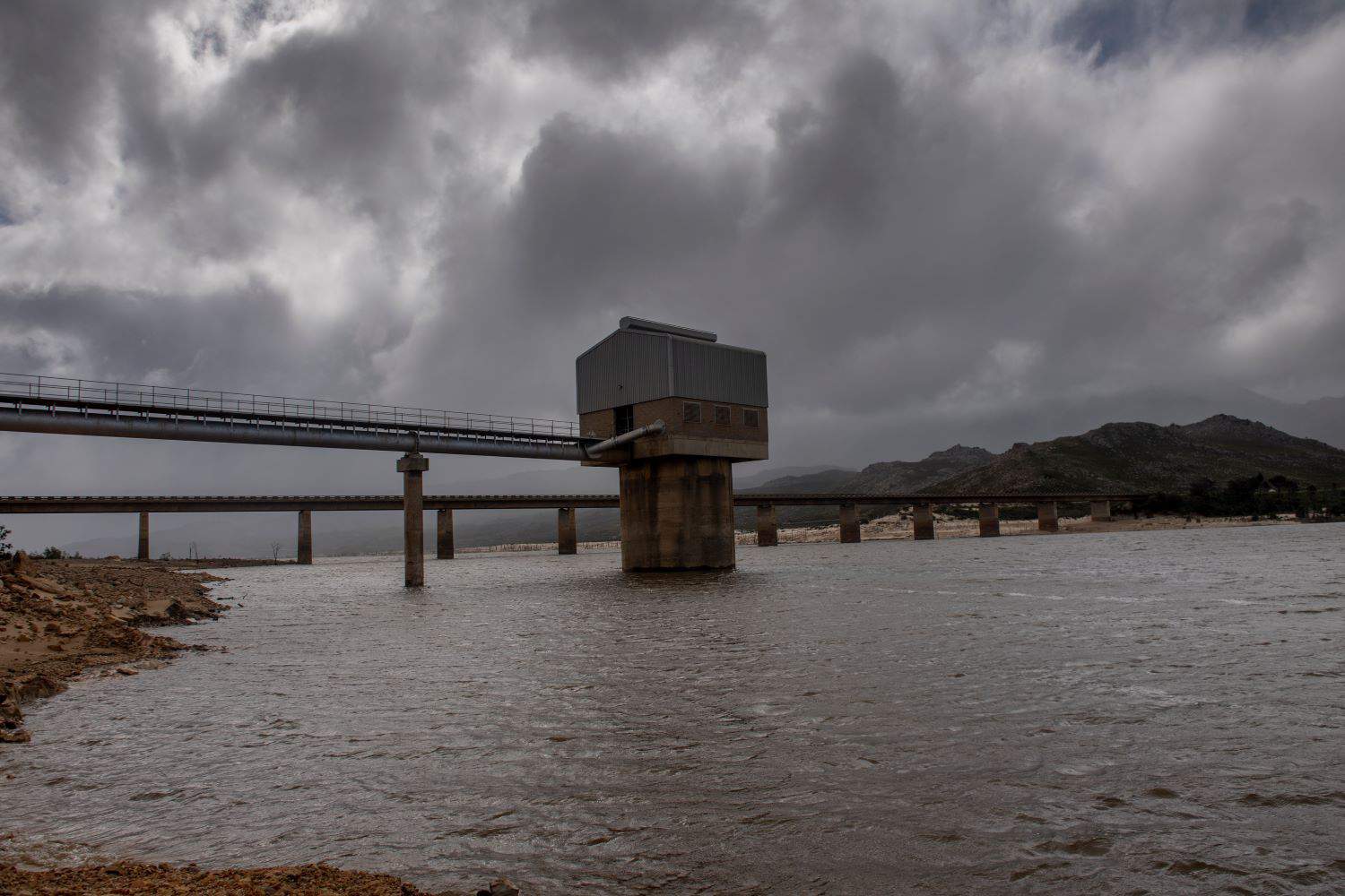 202605Theewaterskloof-Dam