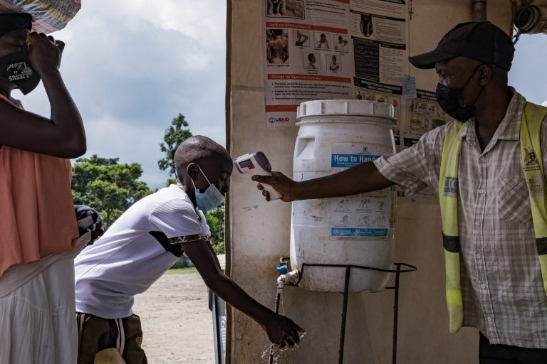 UGANDA-DRCONGO-HEALTH-VIRUS-EBOLA
