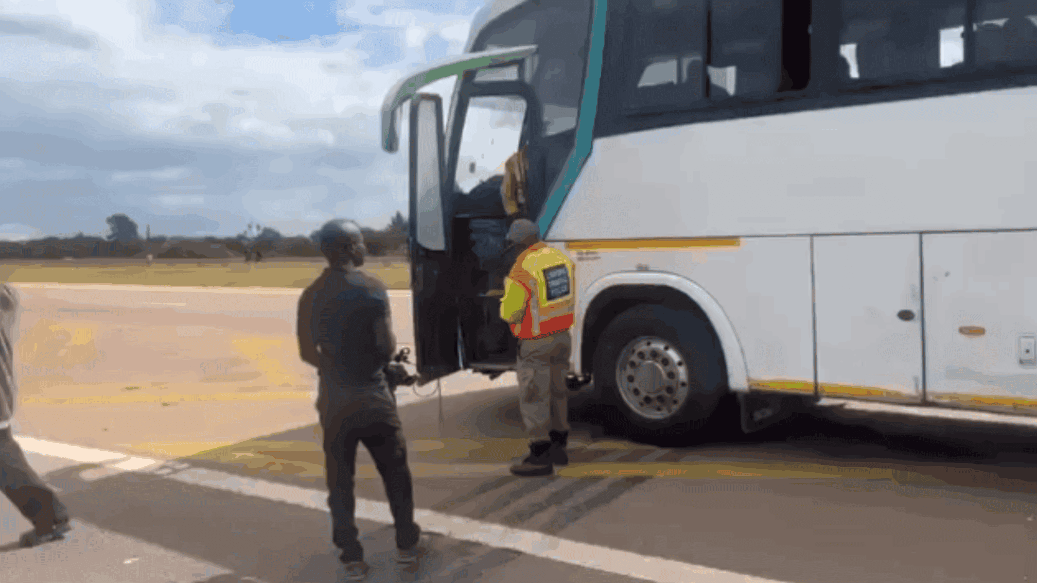 202605bus-intercepted-after-transporting-illegal-immigrants-2-scaled-1