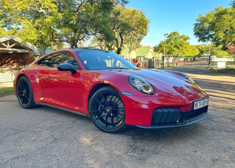 202605porsche-911-gts-front
