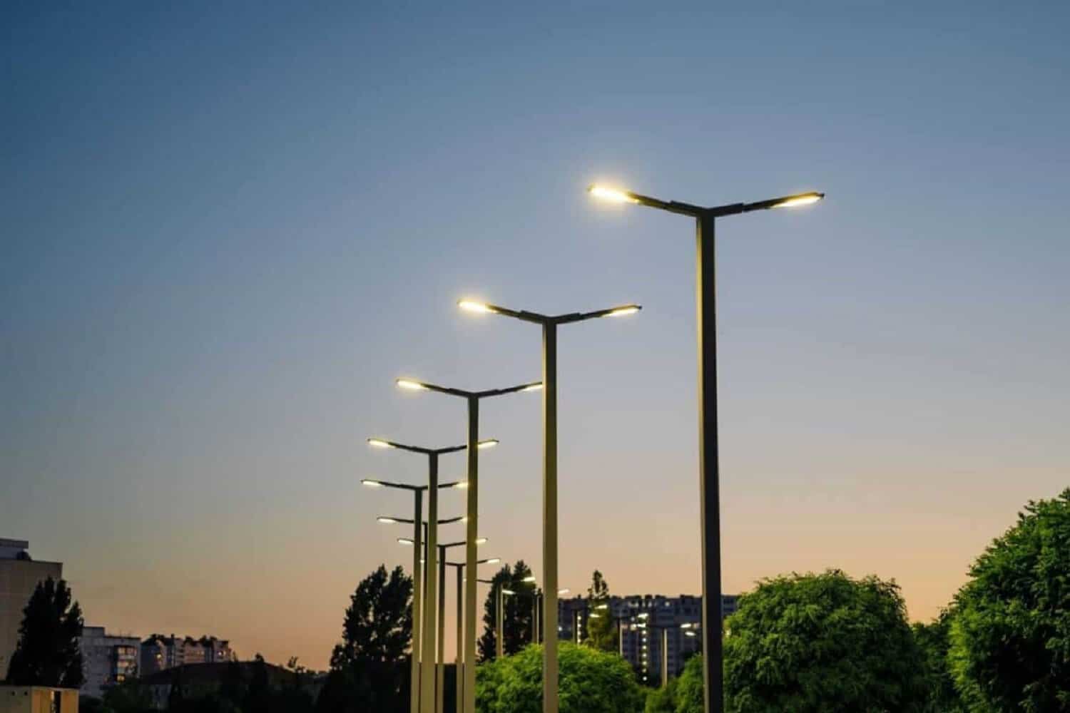 202605streetlights-procurement-1200x800-1