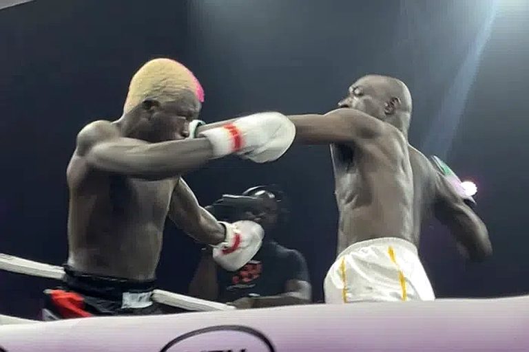 Carter-Efe-beats-Portable-in-celebrity-boxing-match-2-1