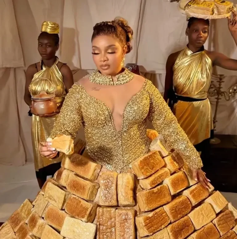 queen-amvca-2-e1778784634515
