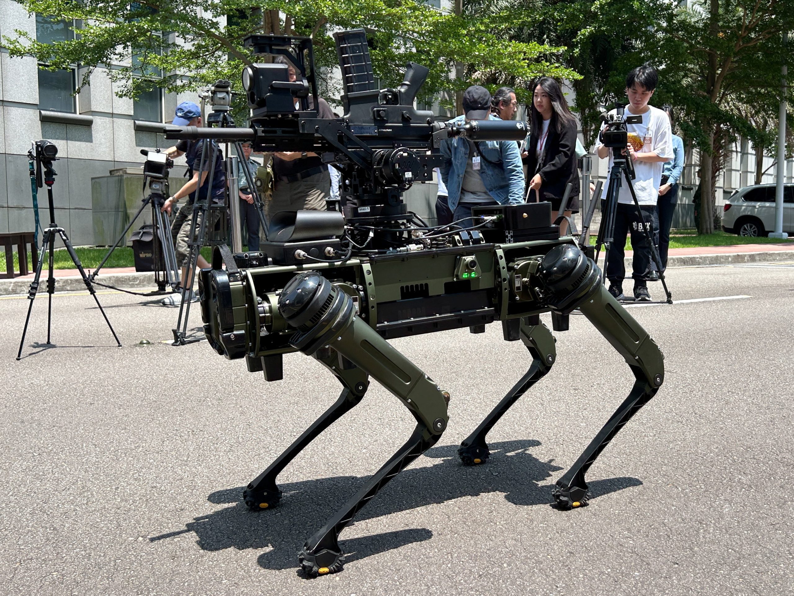 2026062026-06-02T092933Z_516304906_RC2ELLAZ6NJW_RTRMADP_3_TAIWAN-DEFENCE-DRONES-scaled-1