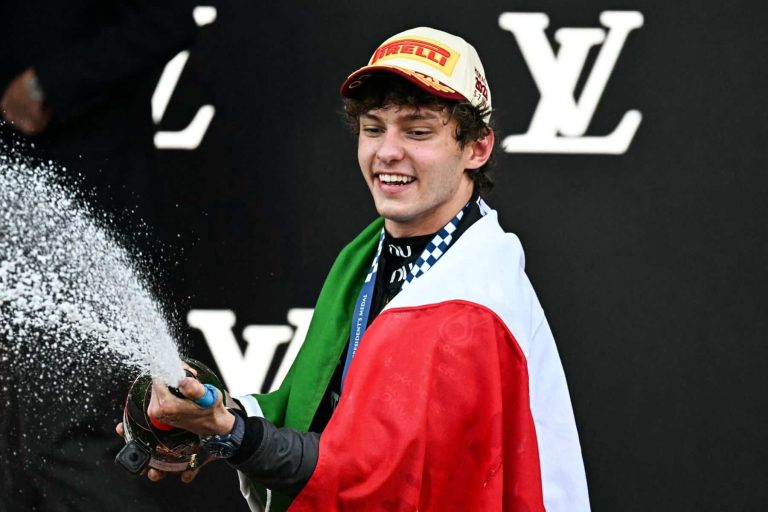 AUTO-PRIX-F1-MON-PODIUM