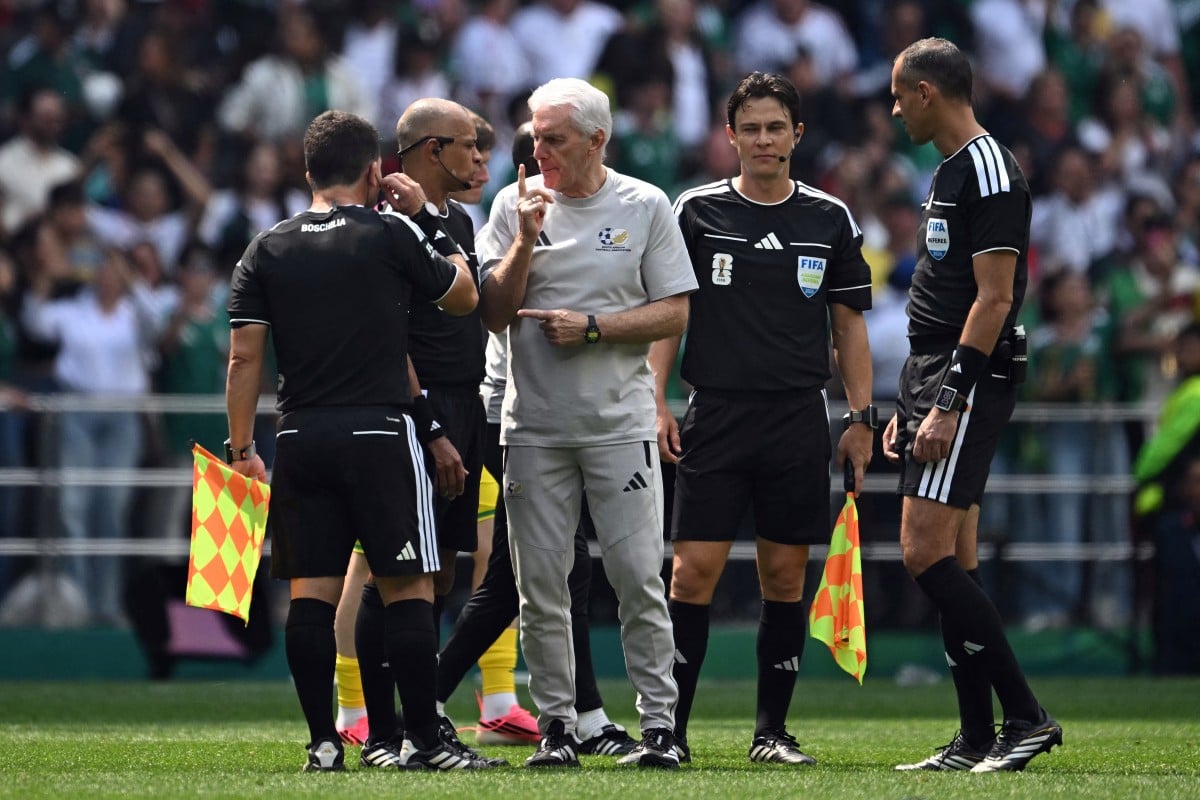 202606Hugo-Broos-Wilton-Sampaio-Bafana-World-Cup
