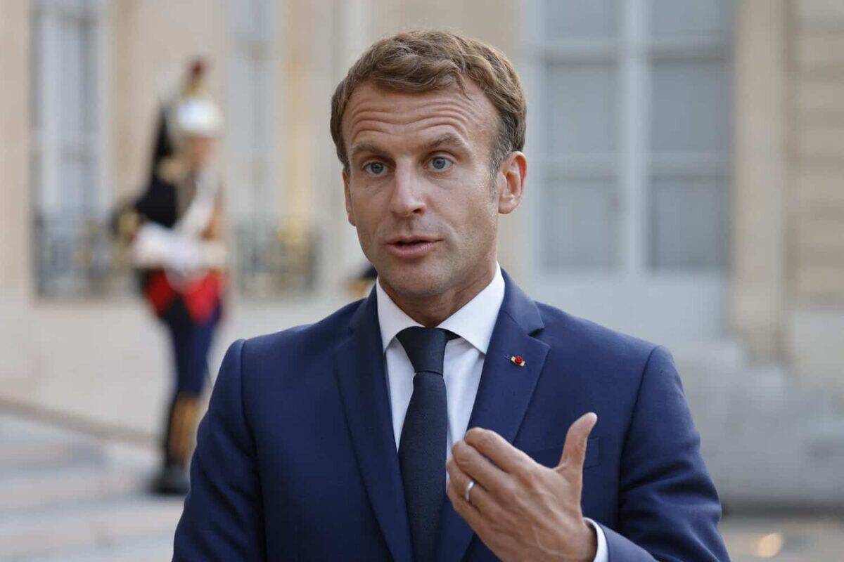 202606Macron-1200x800-1