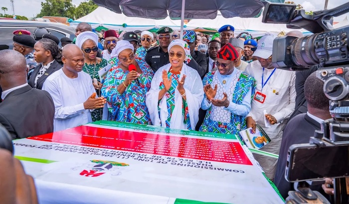 202606Oluremi-Tinubu-Commissions-10-Roads-ICT-Centre-In-Benue