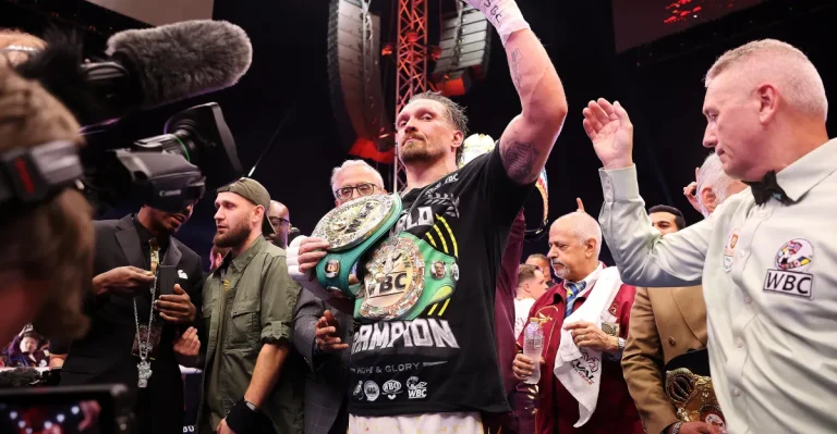 202606Usyk-Vacates-Heavyweight-Titles