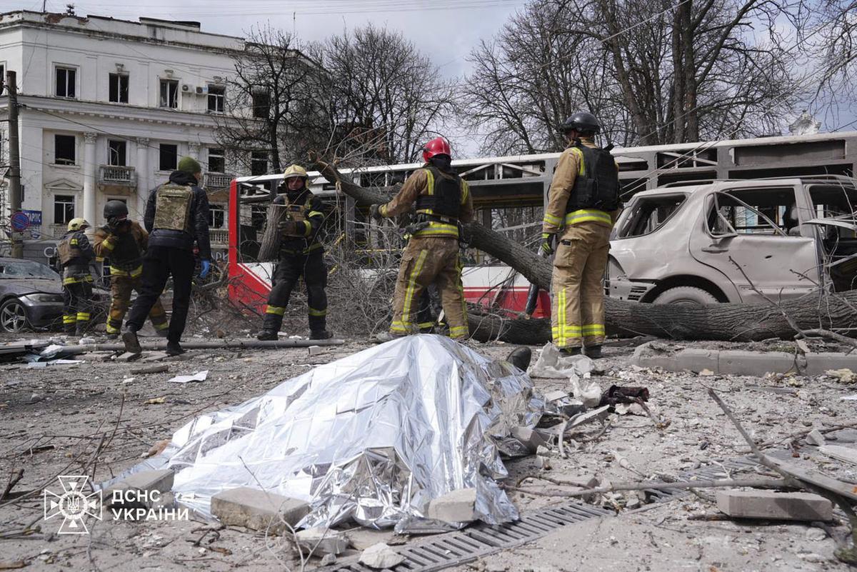 202504Russian-Missiles-Kill-34-in-Palm-Sunday-Strike-on-Ukrainian-City-of-Sumy