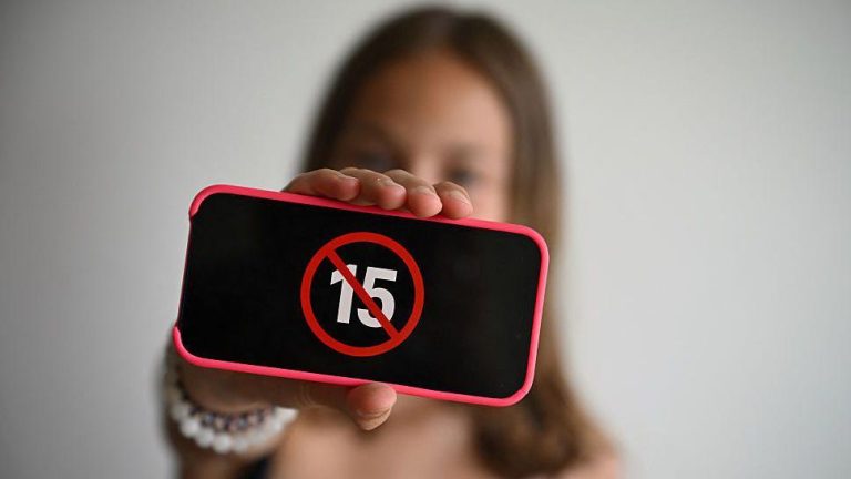 202607France-Approves-Social-Media-Ban