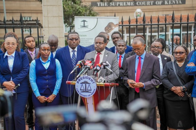 202607Kenyan-lawyers-at-Supreme-court