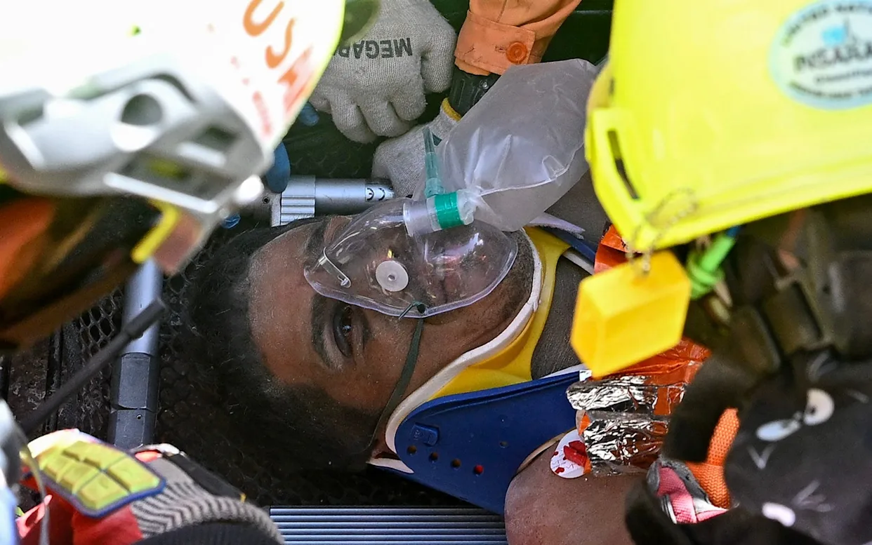 202607Man-Rescued-Alive-After-Eight-Days-Beneath-Venezuela-Earthquake