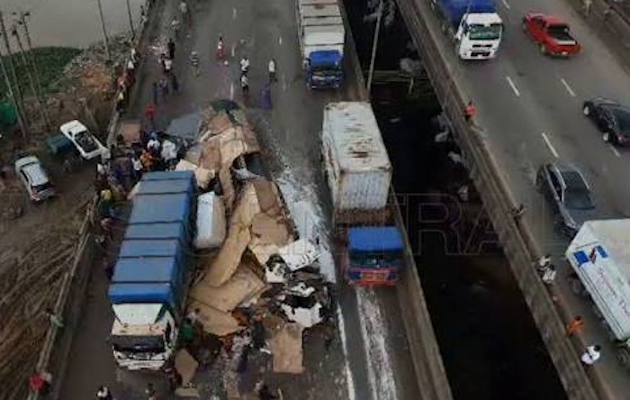 202607Motor-Boy-Dies-As-Multi-Vehicle-Crash-On-Kara-Bridge-Triggers-Massive-Lagos-Traffic-Gridlock