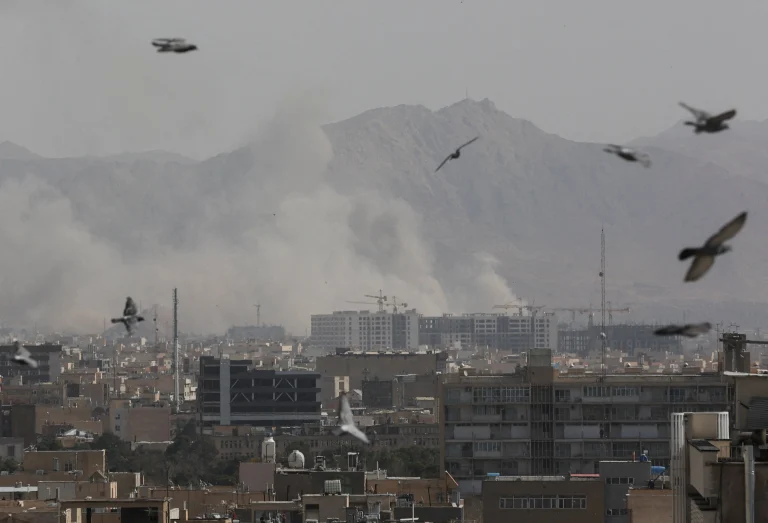 202607US-Expands-Iran-Offensive-