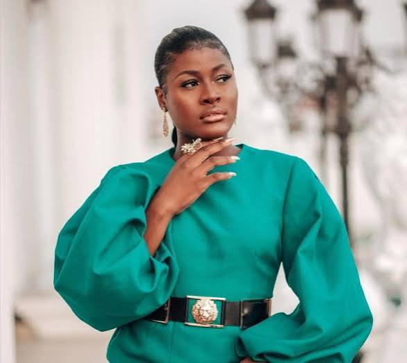 ALEX-UNUSUAL
