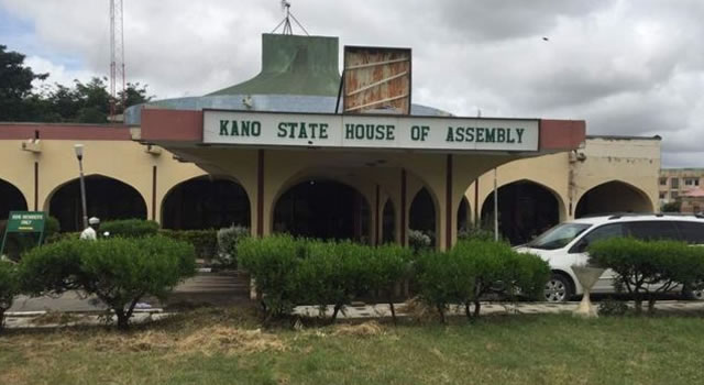Kano-assembly