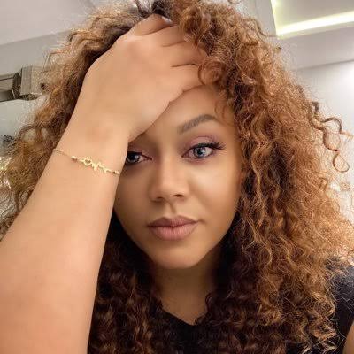 NADIA-BUARI
