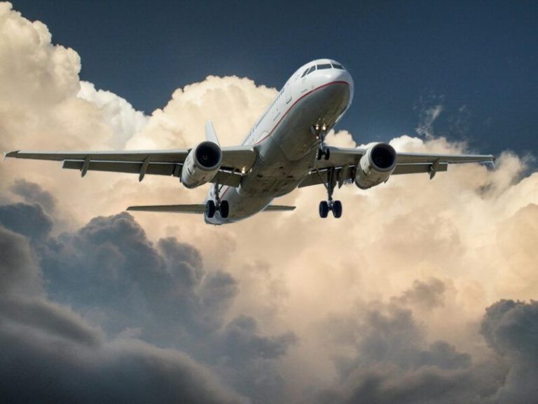 Aeroplane.-Photo-credit-Pixabay-797x598-1